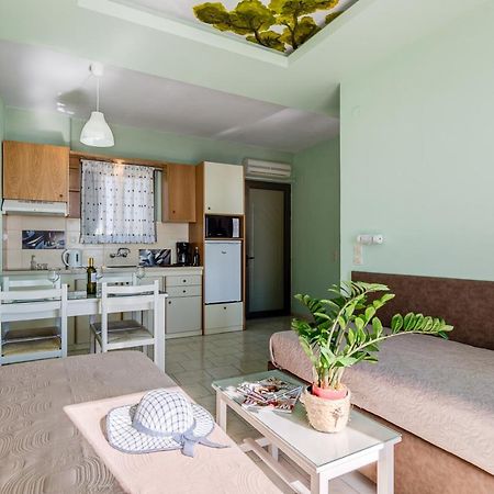 Alkionis Beach Hotel Apartments Sfáka المظهر الخارجي الصورة